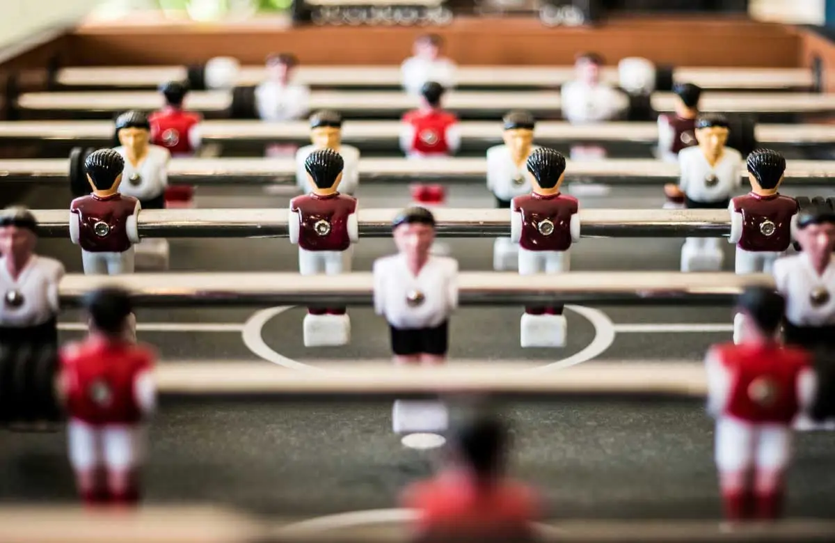 Trabajo en equipo, seguridad psicológica, previene el burnout, multiplica el tiempo y aumenta la eficacia, todos ganan en un proyecto común con sentido